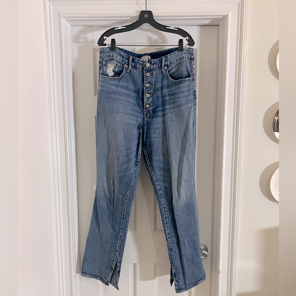Good American light blue wash denim jeans with button front closure, size 15
